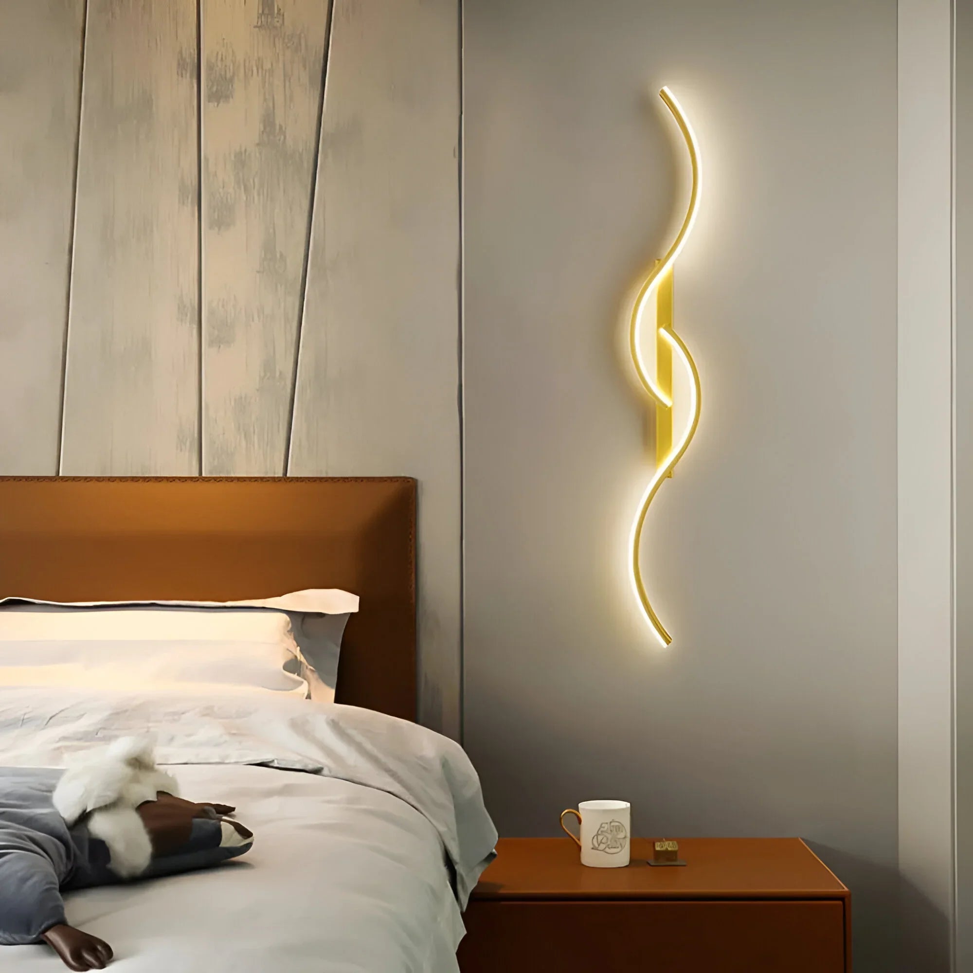 Curved Wall Light for Indoor Ambient Illumination and Energy-Efficient LED Lighting