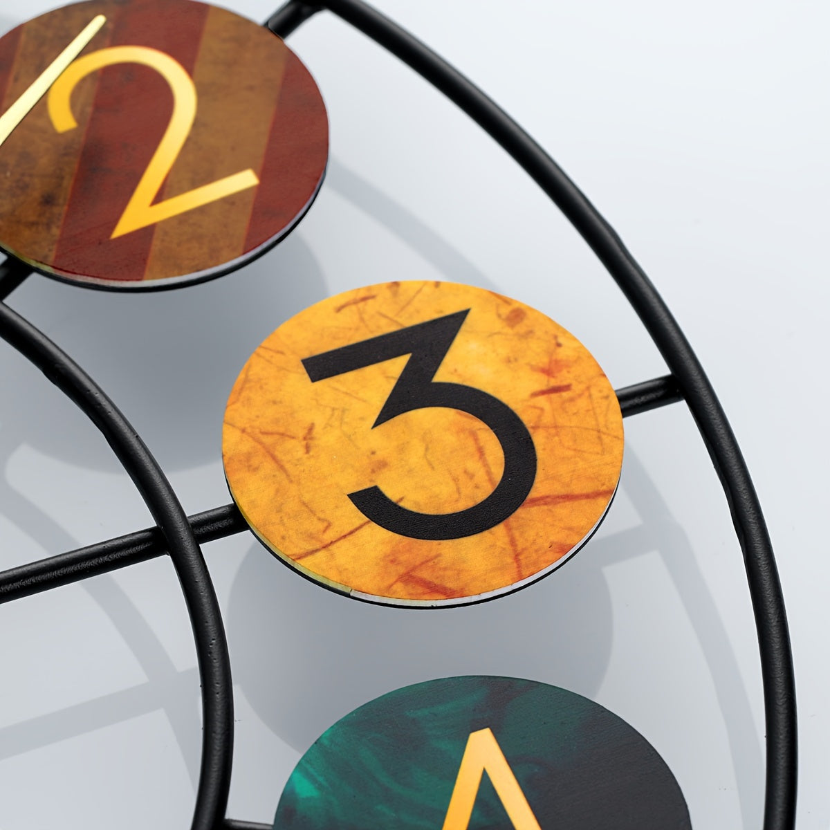 Retro Metal Wall Clock with Silent Quartz Movement for Home and Café Décor