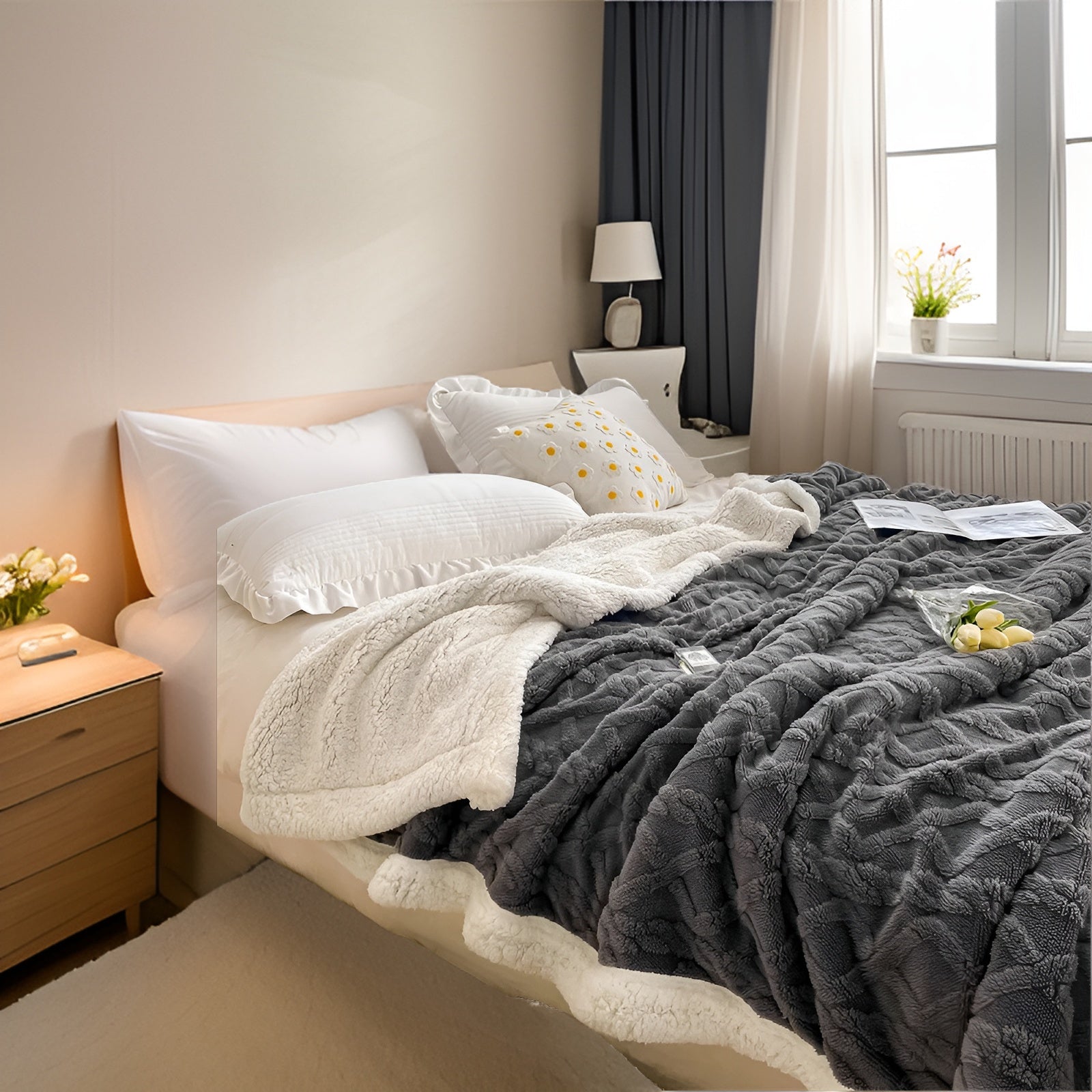 Ultra-Soft Double-Sided Fleece Blanket for Cozy Winter Nights