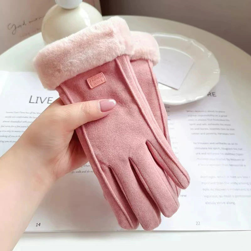 Women's Heated Gloves with USB Power Supply for Winter Outdoor Activities