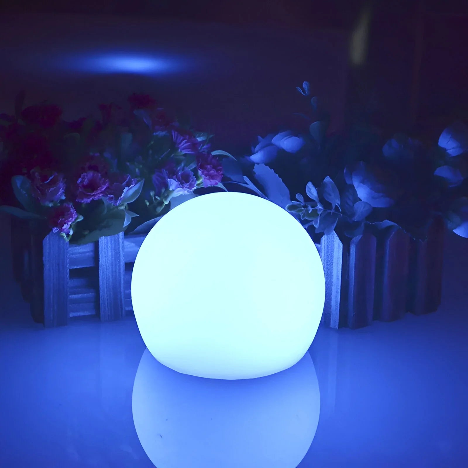 Wireless Weatherproof Spherical Garden Light for Outdoor and Indoor Use
