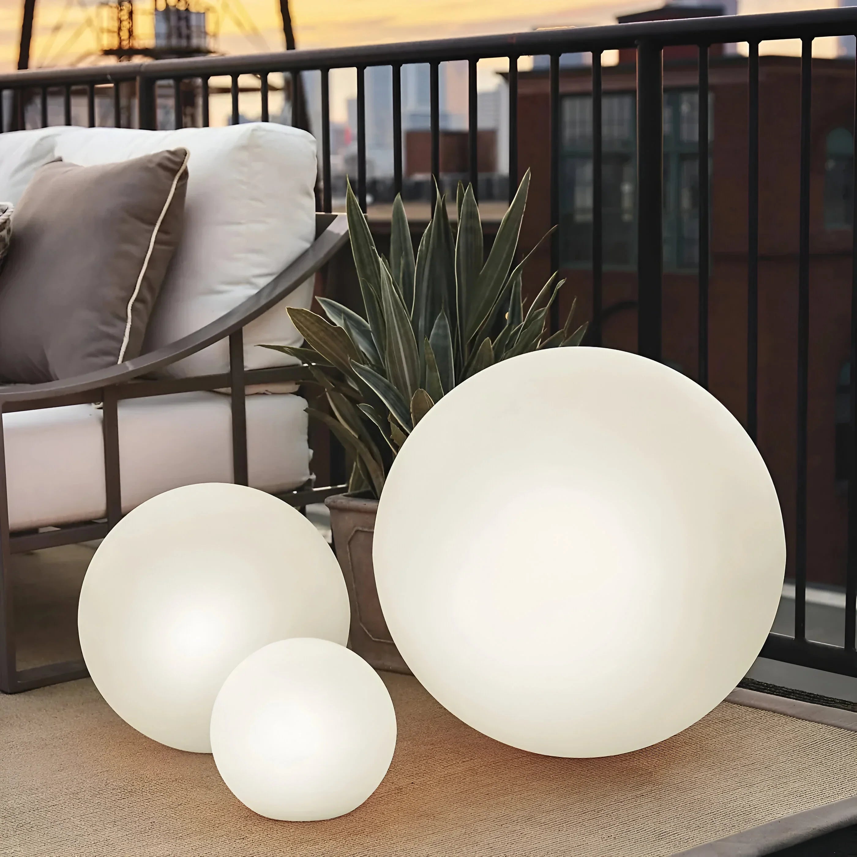 Wireless Weatherproof Spherical Garden Light for Outdoor and Indoor Use