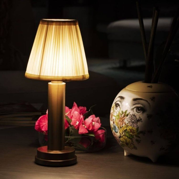 Cordless Fabric Table Lamp with Touch Control and Ambient Glow for Living Room