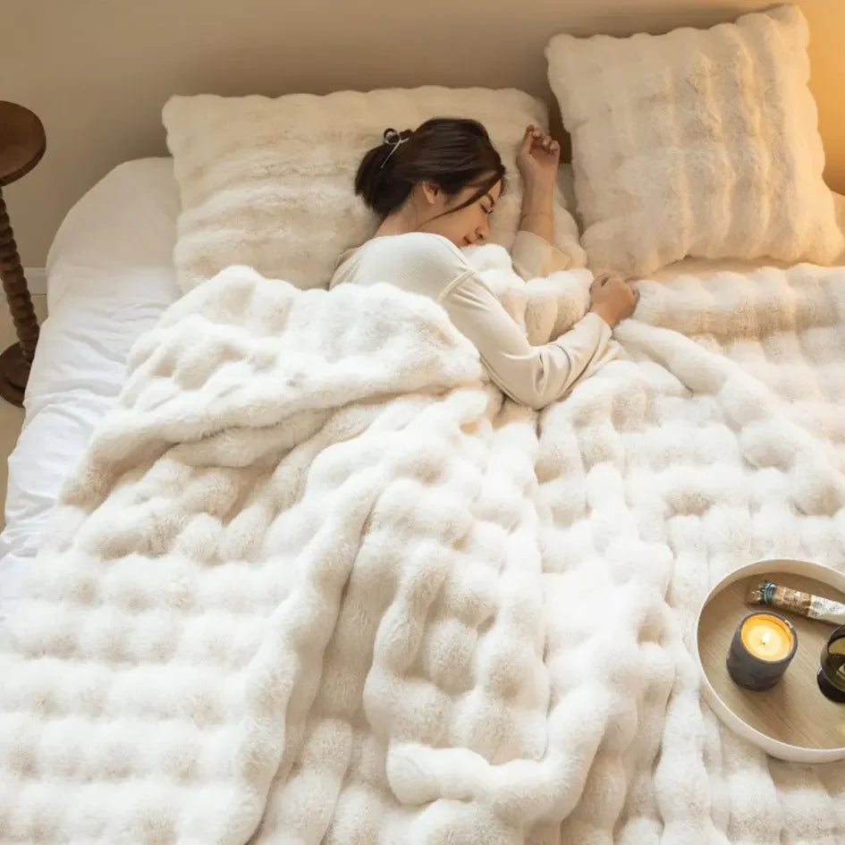 Plush Faux Fur Throw Blanket for Bed and Sofa with Textured Bubble Design and Machine Washable Finish