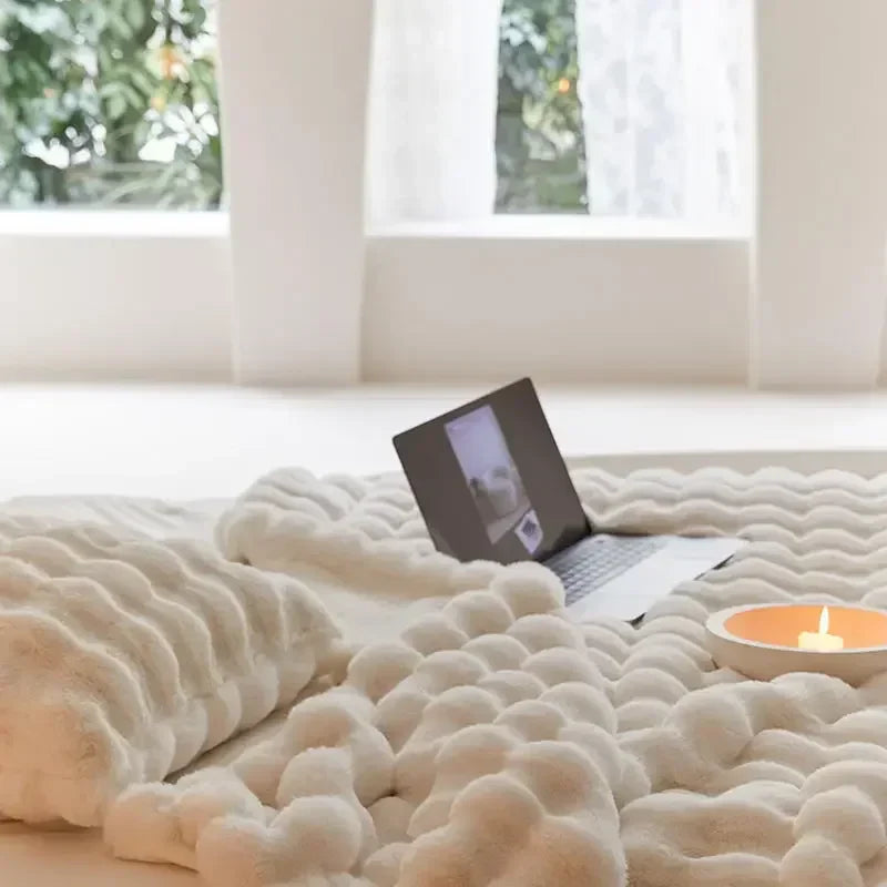Plush Faux Fur Throw Blanket for Bed and Sofa with Textured Bubble Design and Machine Washable Finish