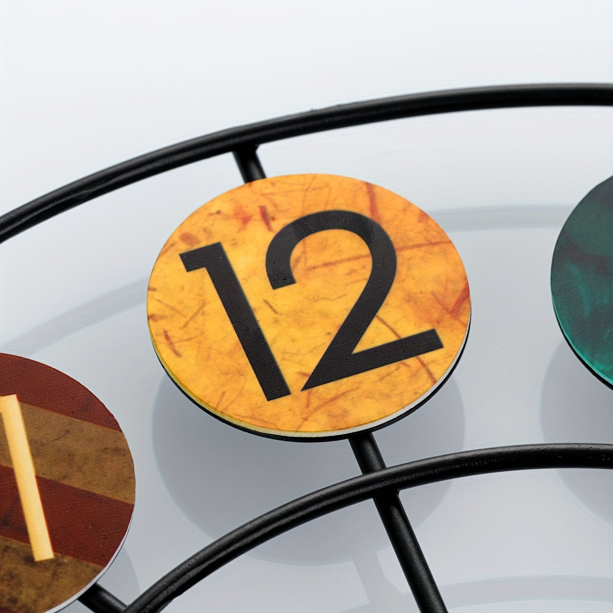 Retro Metal Wall Clock with Silent Quartz Movement for Home and Café Décor