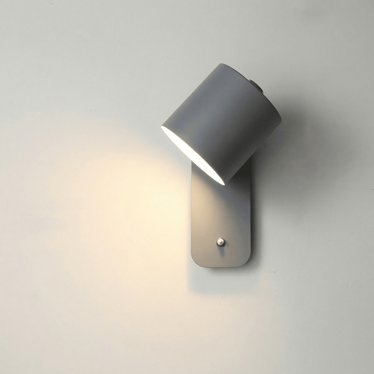 Nordic Wall-Mounted Adjustable Lamp with Integrated Switch for Bedroom and Study - Sofitte