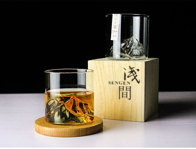 Crystal Whiskey Glass for Japanese-Inspired Enjoyment and Timeless Elegance